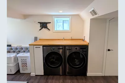 98 Rock Glen Rd, Medford, MA 02155 - Photo 27