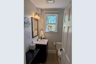 98 Rock Glen Rd, Medford, MA 02155 - Photo 11