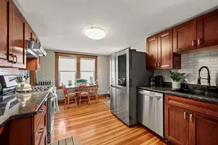 156 South St, Chicopee, MA 01013 - Photo 5
