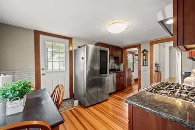 156 South St, Chicopee, MA 01013 - Photo 7