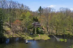 153 Shoreline Dr, West Brookfield, MA 01585 - Photo 1