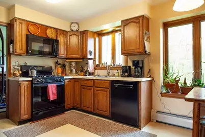 305 Strong St, Amherst, MA 01002 - Photo 19