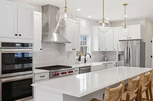 2 Winterberry Cir, Salisbury, MA 01952 - Photo 5