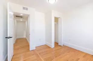 633 E 6th St, Boston, MA 02127 - Photo 9
