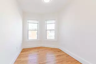 633 E 6th St, Boston, MA 02127 - Photo 11
