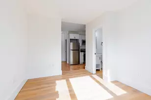 633 E 6th St, Boston, MA 02127 - Photo 11