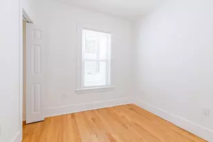 633 E 6th St, Boston, MA 02127 - Photo 7