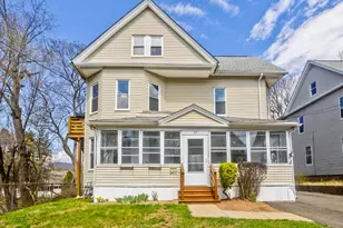 27 Morgan St, Holyoke, MA 01040 - Photo 1