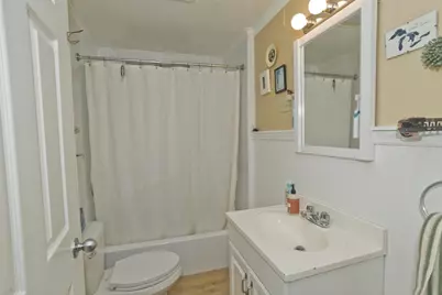 27 Morgan St., Holyoke, MA 01040 - Photo 11