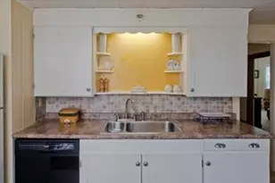 27 Morgan St, Holyoke, MA 01040 - Photo 25