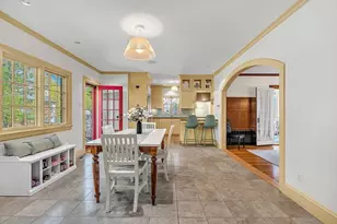 51 Fairfield St, Newton, MA 02460 - Photo 5