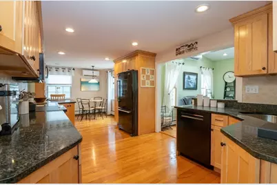 189 West Shore Dr, Marblehead, MA 01945 - Photo 13