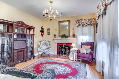 17 Webster St #1, Malden, MA 02148 - Photo 5