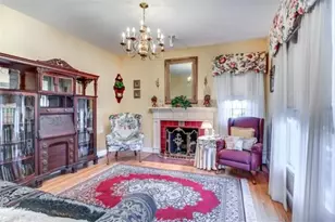 17 Webster St, Malden, MA 02148 - Photo 5