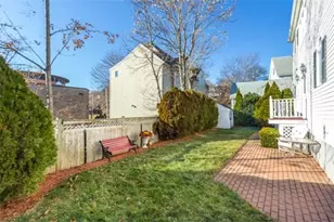 17 Webster St, Malden, MA 02148 - Photo 29
