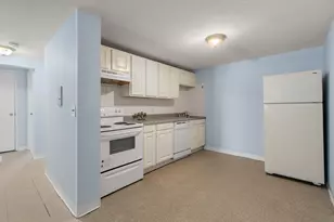 71 Oxford Ave, Cambridge, MA 02138 - Photo 3