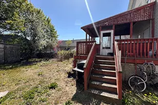 156 Holly St, New Bedford, MA 02746 - Photo 11