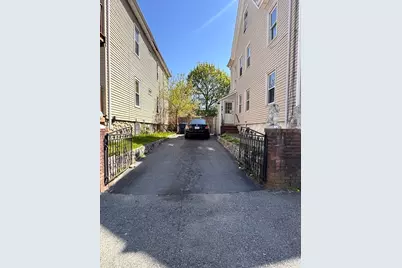 156 Holly St, New Bedford, MA 02746 - Photo 7