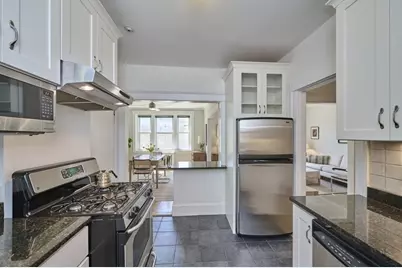 233 Freeman #4, Brookline, MA 02446 - Photo 9