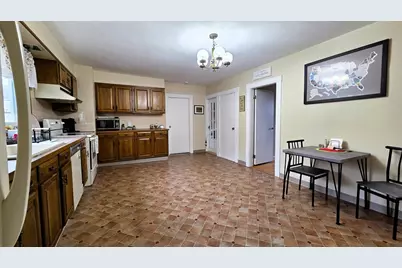 698 Church St #2, Northbridge, MA 01588 - Photo 5