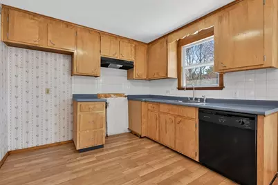 132 Winslow Dr, Stoughton, MA 02072 - Photo 13