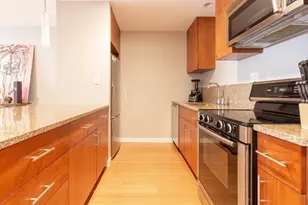 16 Miner St, Boston, MA 02215 - Photo 3