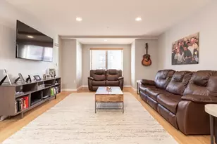 16 Miner St, Boston, MA 02215 - Photo 7