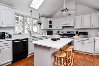 10 Forest Ave, Natick, MA 01760 - Photo 17