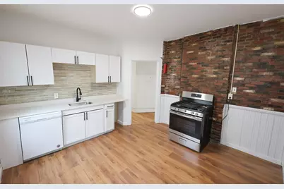 8 Colonial Ave, Boston, MA 02124 - Photo 15