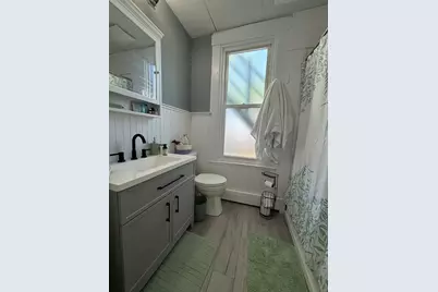 71 W Wyoming Ave #1, Melrose, MA 02176 - Photo 5