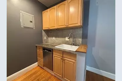 2001 Commonwealth Ave #2, Boston, MA 02135 - Photo 5