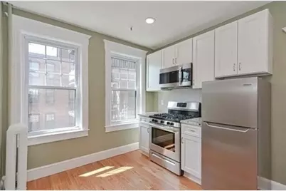 70 Strathmore #9B, Boston, MA 02135 - Photo 5