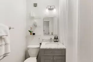 180 Commonwealth Ave, Boston, MA 02116 - Photo 9