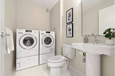 25 Channel Center St #1107, Boston, MA 02210 - Photo 23