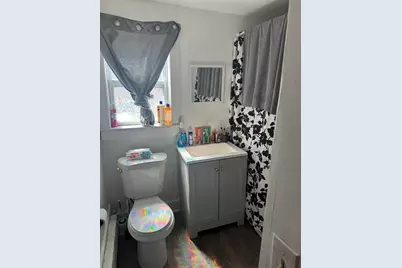 49 Fremont St, Springfield, MA 01105 - Photo 9