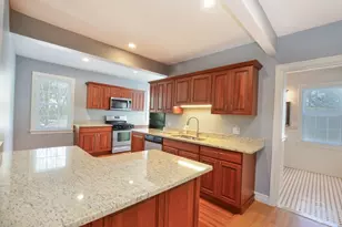 66 Tucker Ln, Dartmouth, MA 02747 - Photo 9