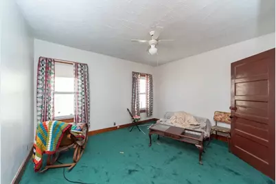 18 Pearl St, Webster, MA 01570 - Photo 17
