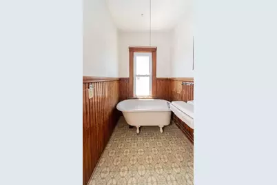 18 Pearl St, Webster, MA 01570 - Photo 31