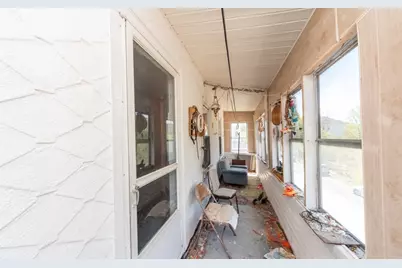18 Pearl St, Webster, MA 01570 - Photo 23