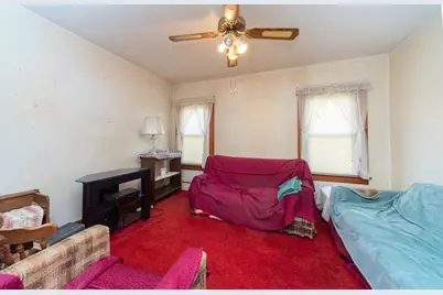 18 Pearl St, Webster, MA 01570 - Photo 9