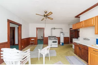 18 Pearl St, Webster, MA 01570 - Photo 15