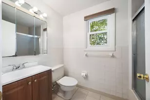 32 Yorktown Ct, Chicopee, MA 01020 - Photo 17