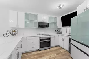 300 Lynn Shore Dr, Lynn, MA 01902 - Photo 3