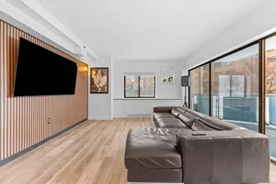300 Lynn Shore Dr #210, Lynn, MA 01902 - Photo 9