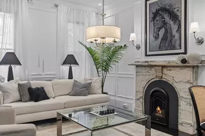 28 Lawrence St, Boston, MA 02116 - Photo 3