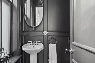 28 Lawrence St, Boston, MA 02116 - Photo 7
