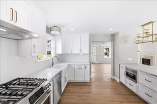 10 Vesper Ave, Falmouth, MA 02540 - Photo 7