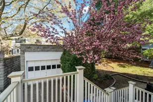 121 Thorndike St, Brookline, MA 02446 - Photo 33