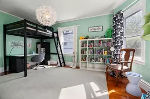 121 Thorndike St, Brookline, MA 02446 - Photo 27