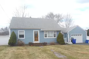 5 St Theresa Ave, Bristol, RI 02809 - Photo 11